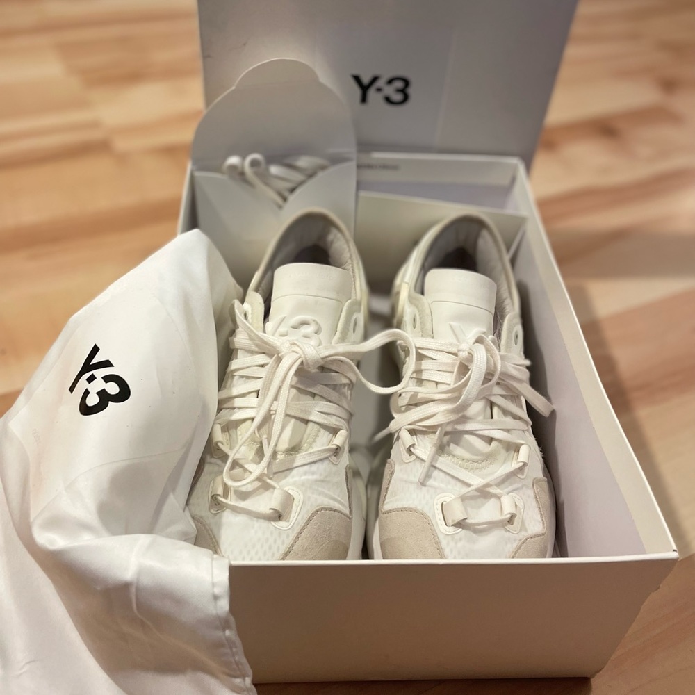 Y-3 Idoso Boost xAidas. Off White / White. Men’s size 6 Women’s size 8